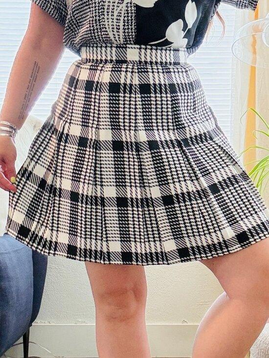 Vintage Dresses & Skirts - Vintage Pleated Miniskirt 90s Tracy Evans Black White Check Plaid Schoolgirl
